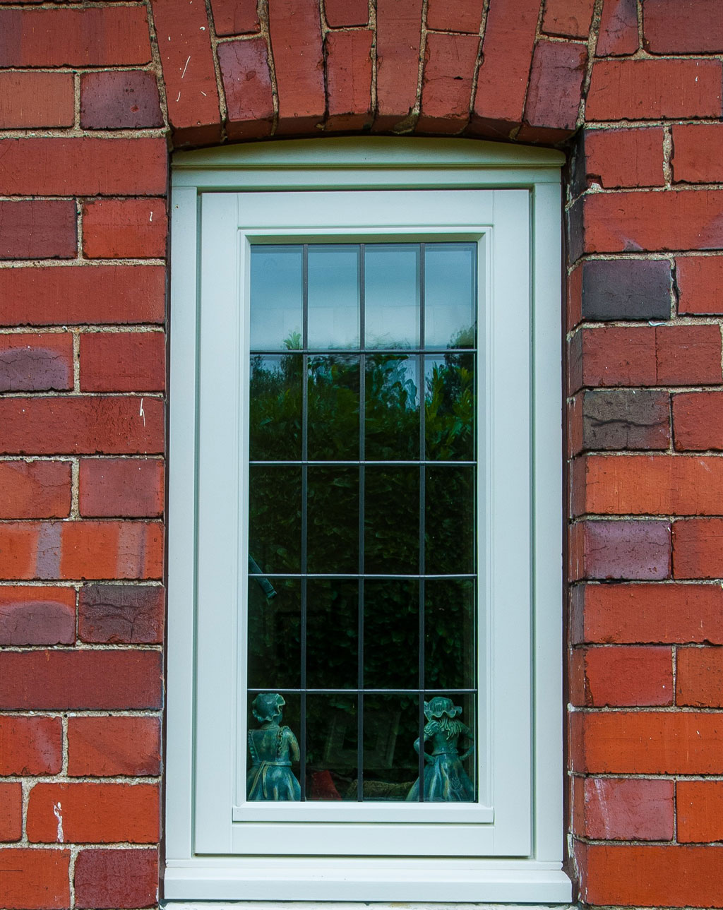 Flush casement windows